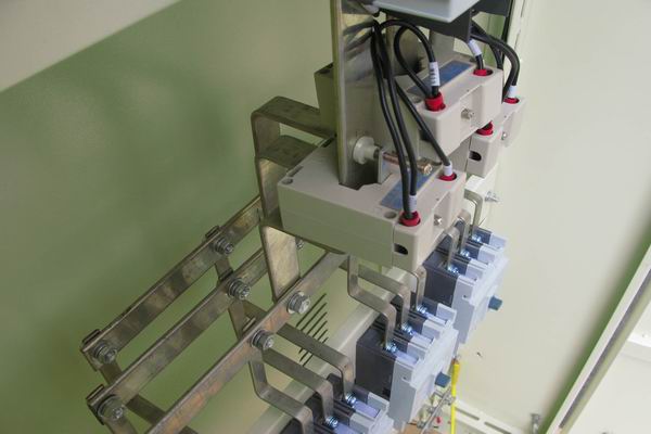 龙门镇控制箱-3683讲讲控制箱的使用特点